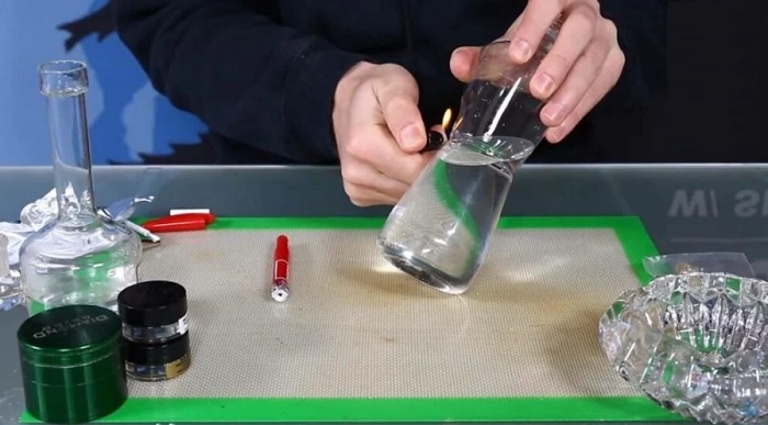 Jak zrobić bongo z butelki