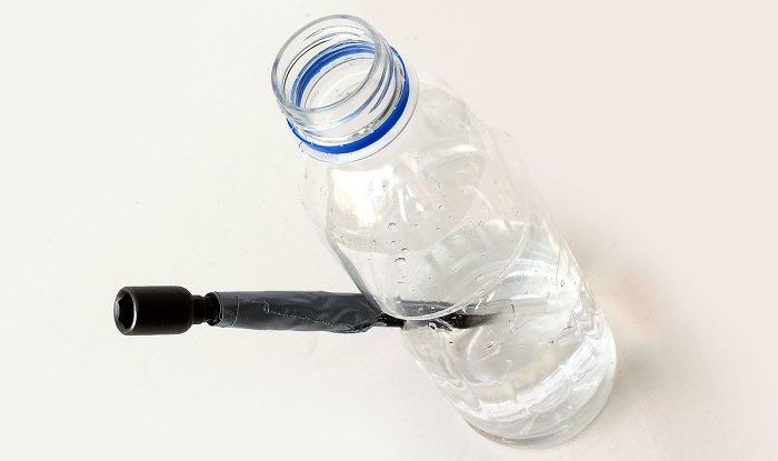 Jak zrobić bongo z butelki