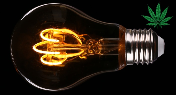 palenie marihuany z żarówki